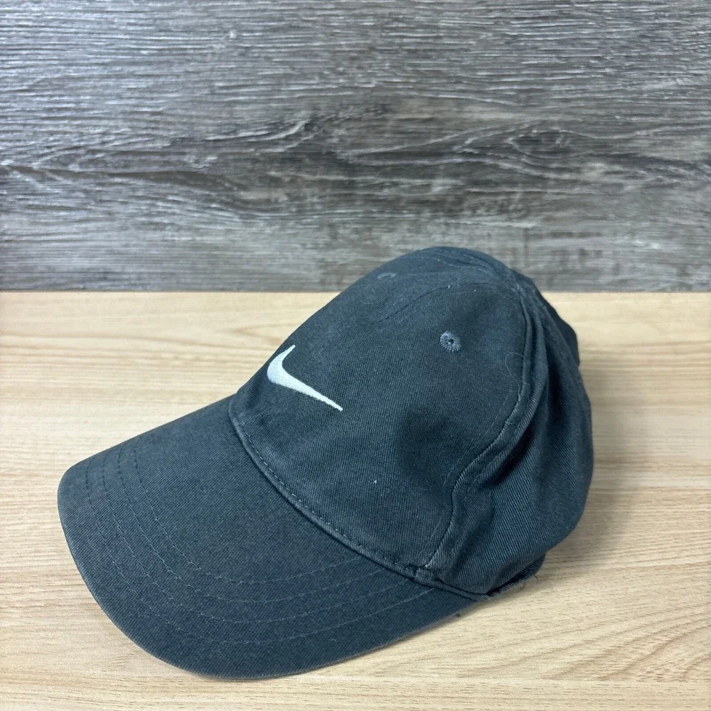 Nike‎ Hat Cap Strap Back Kids Black Size 4-7 Adjustable Boys